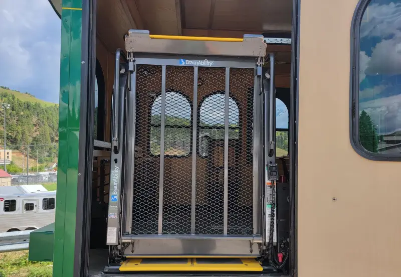 2017 Ford Trolley photo 14