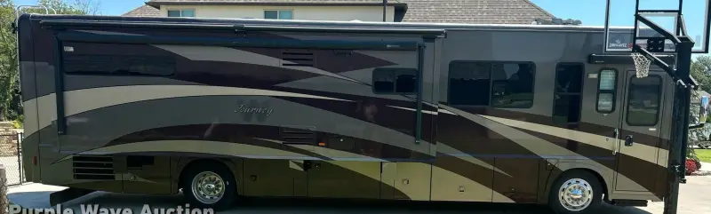 2008 Winnebago Journey photo 4